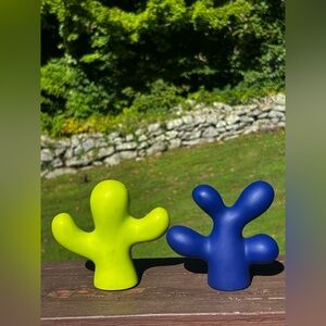 Vintage ViceVersa Italy Coral n Cactus Salt and Pepper Shakers, Kitchenware